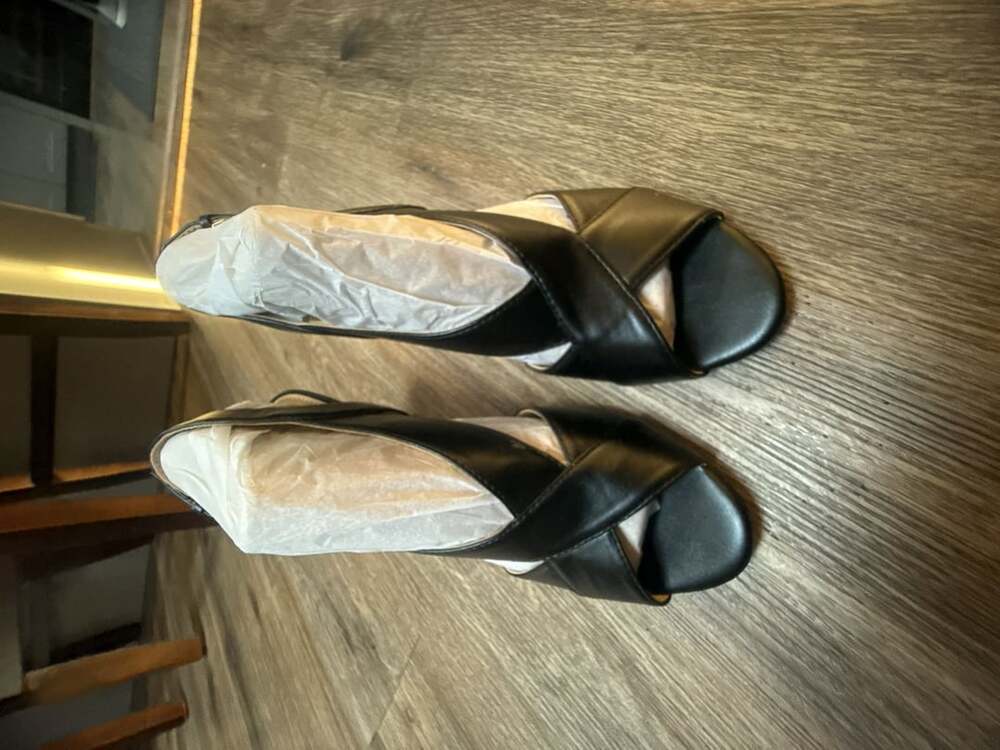 Liz Claiborne LC Marner Heeled Sandals Size 9 M Black